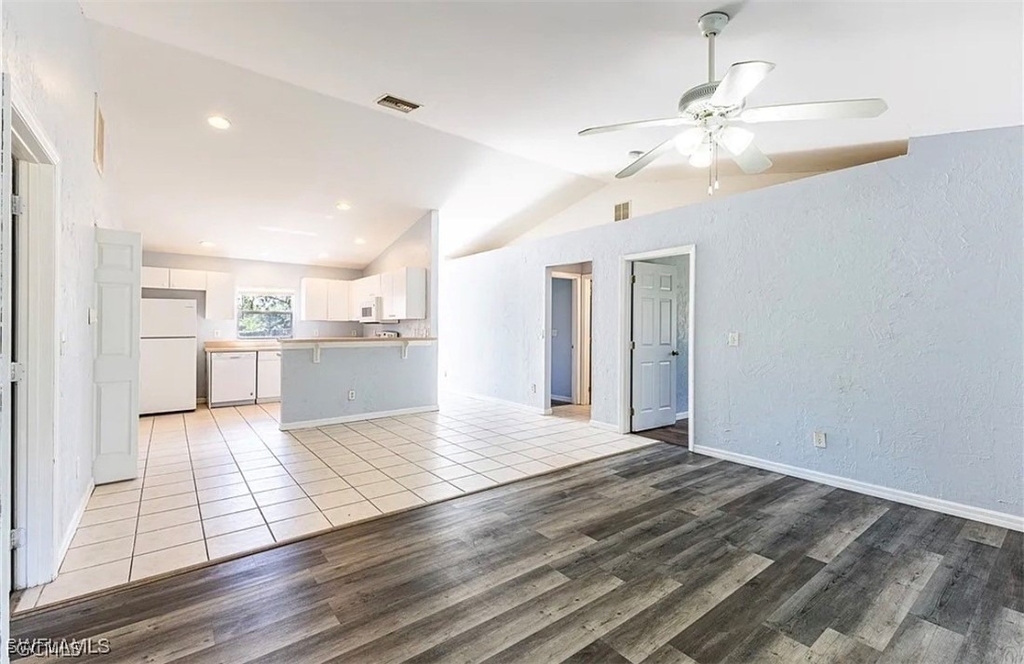 4716 1st Street Sw - Photo 2