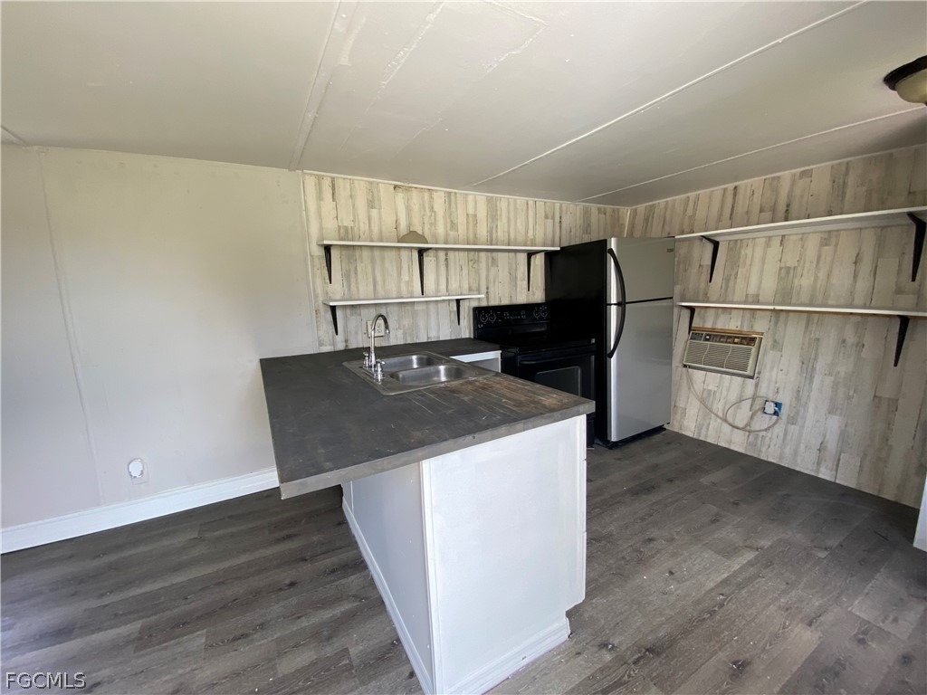 8086 Heck Drive - Photo 8
