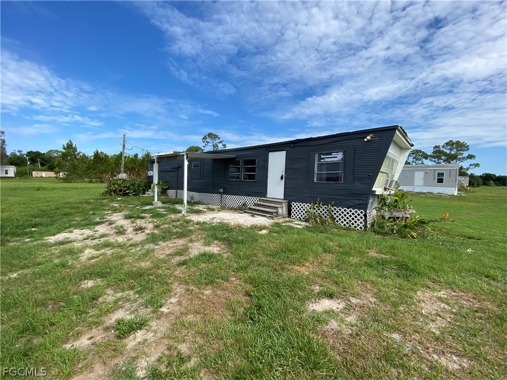 8086 Heck Drive - Photo 0