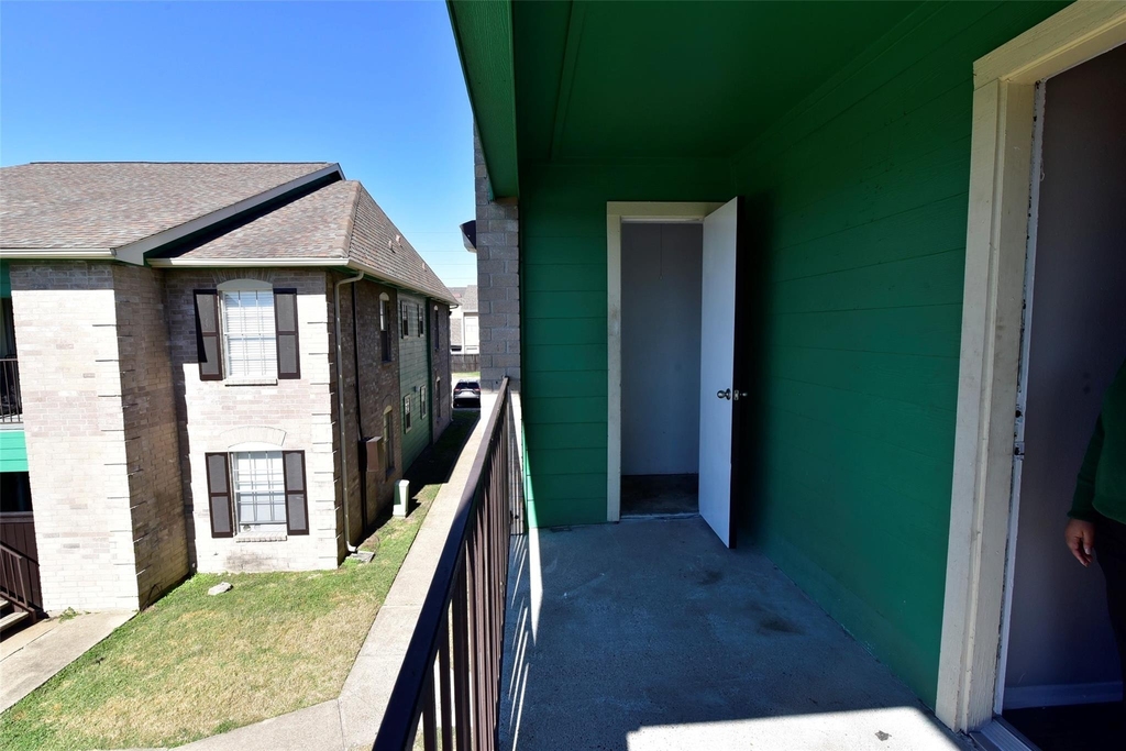 14403 Pavilion Point - Photo 5