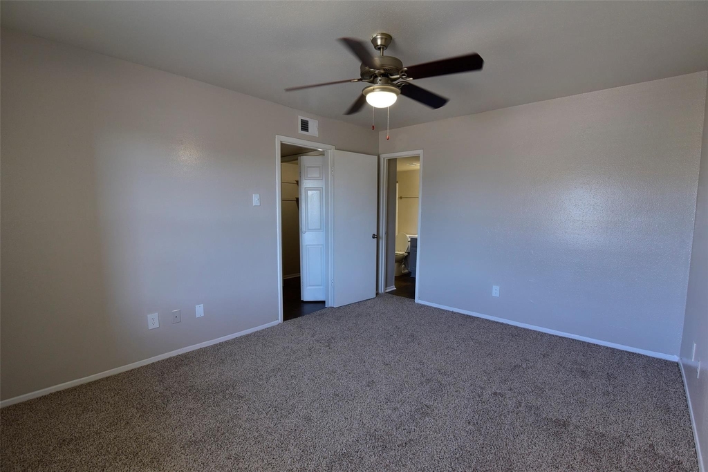 14403 Pavilion Point - Photo 2
