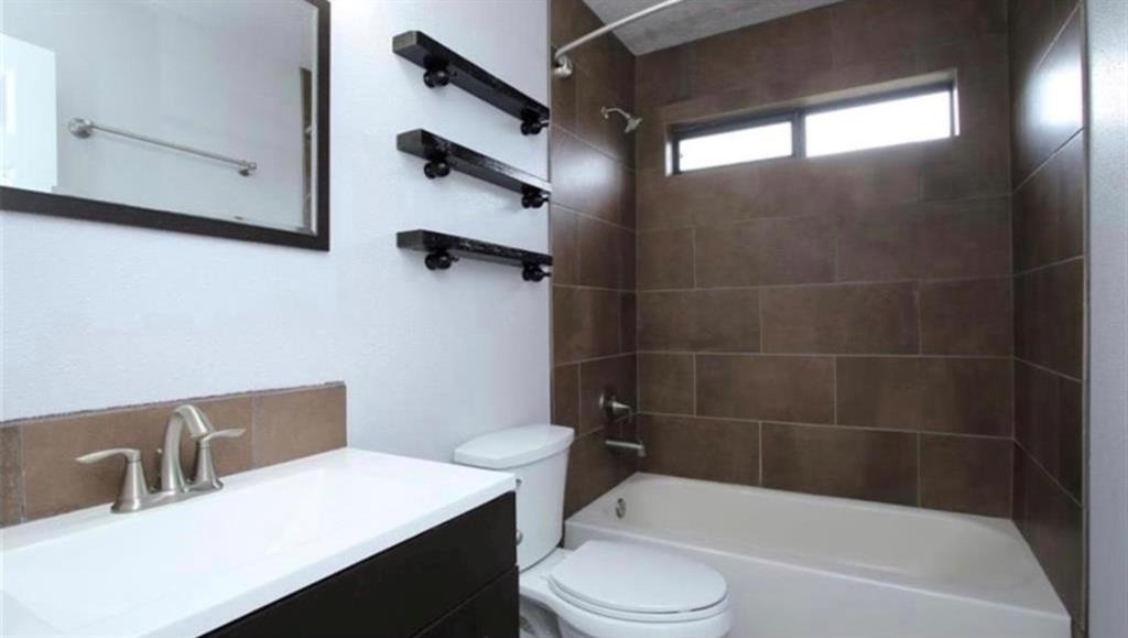 995 Junell Street - Photo 3