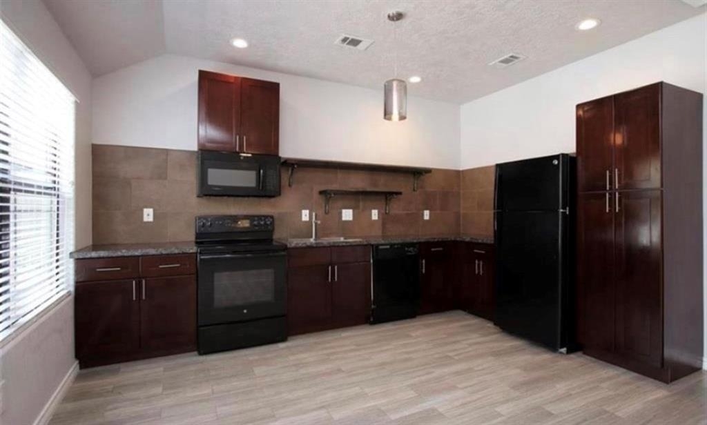 995 Junell Street - Photo 1