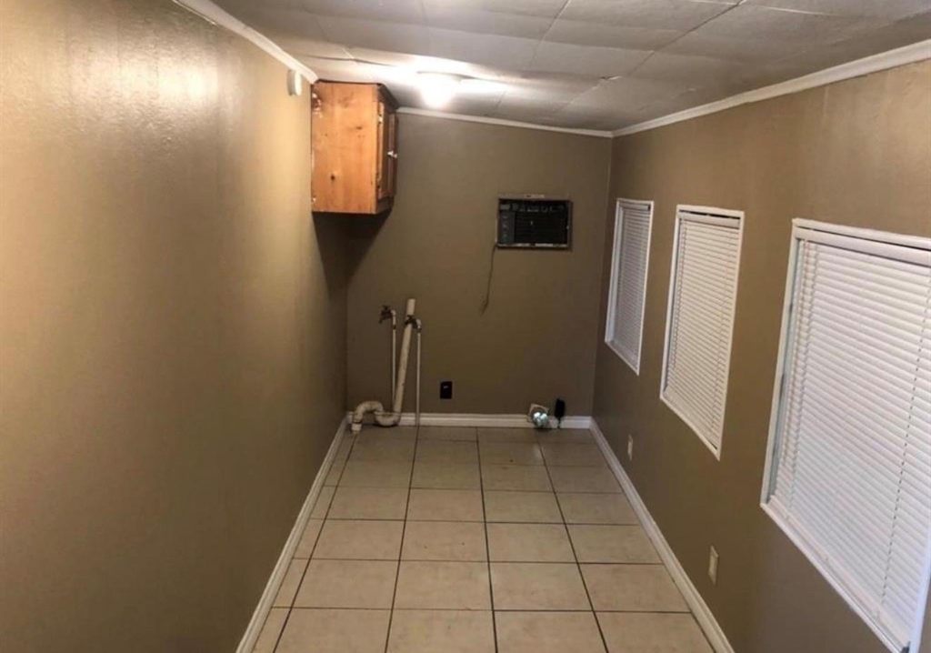 2308 10th Avenue - Photo 3