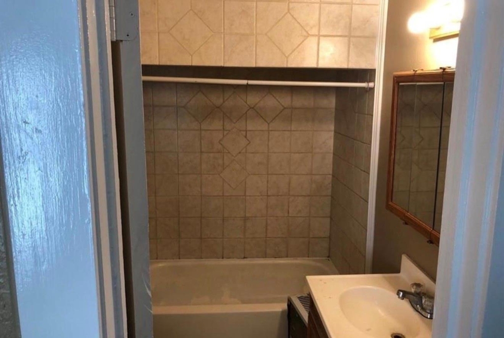 2308 10th Avenue - Photo 5