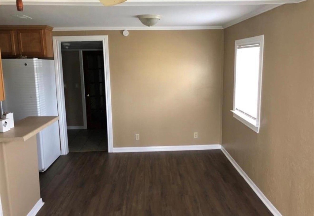 2308 10th Avenue - Photo 6