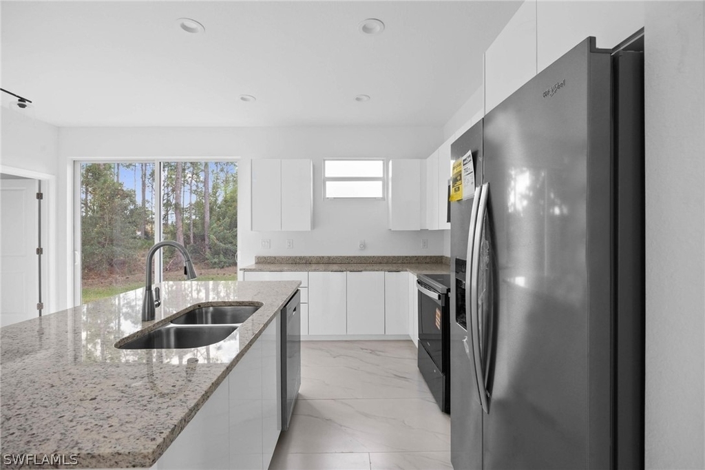 1923 Sunniland Boulevard - Photo 11