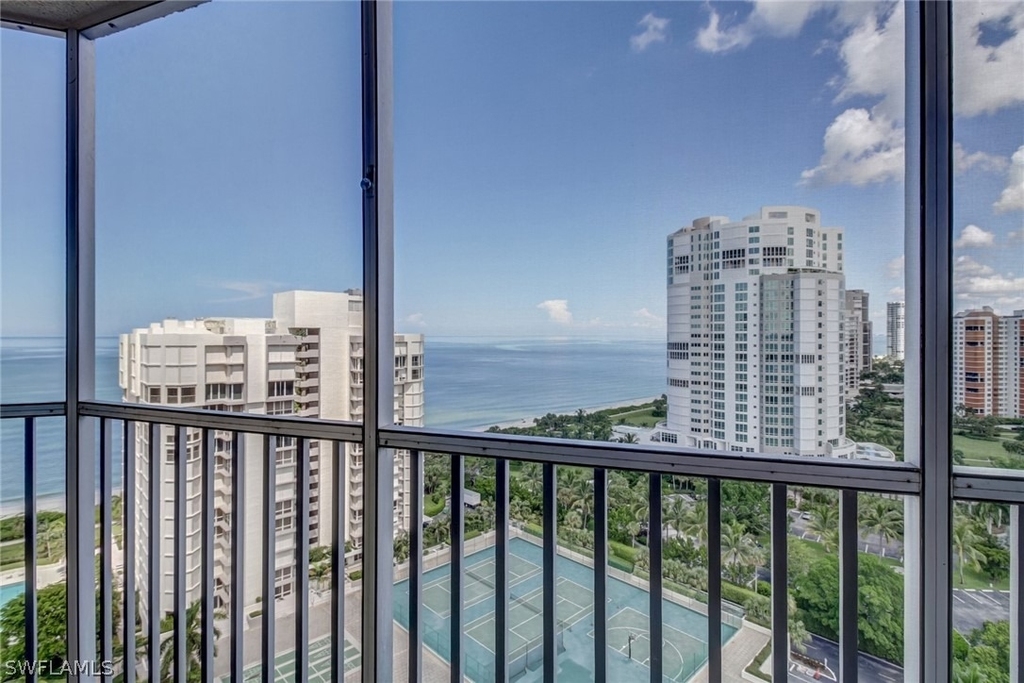 4041 Gulf Shore Boulevard N - Photo 4