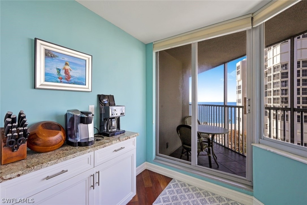 4041 Gulf Shore Boulevard N - Photo 13