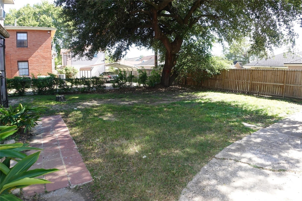 3320 Blodgett - Photo 11