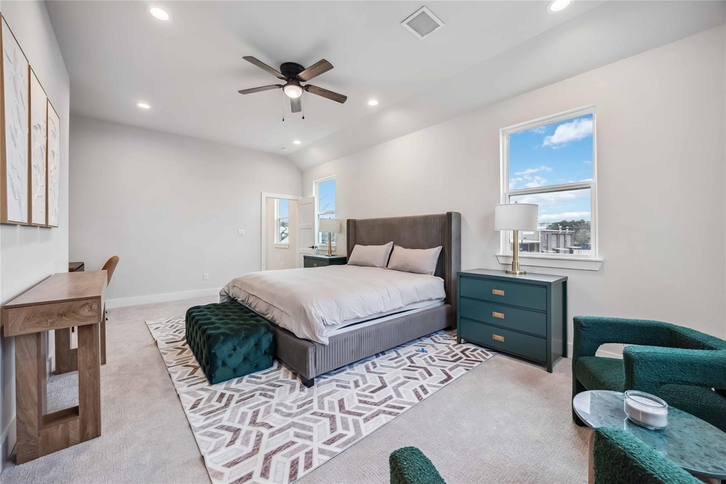 318 Charlock Street - Photo 7