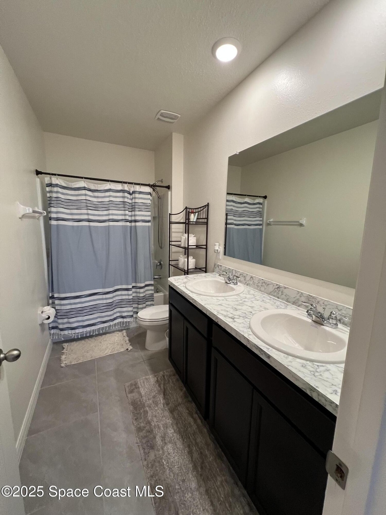 976 Trinity Street - Photo 25