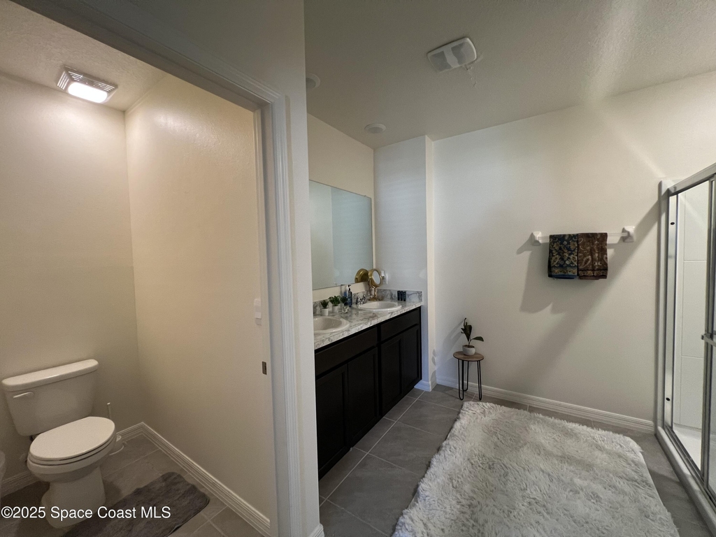 976 Trinity Street - Photo 41