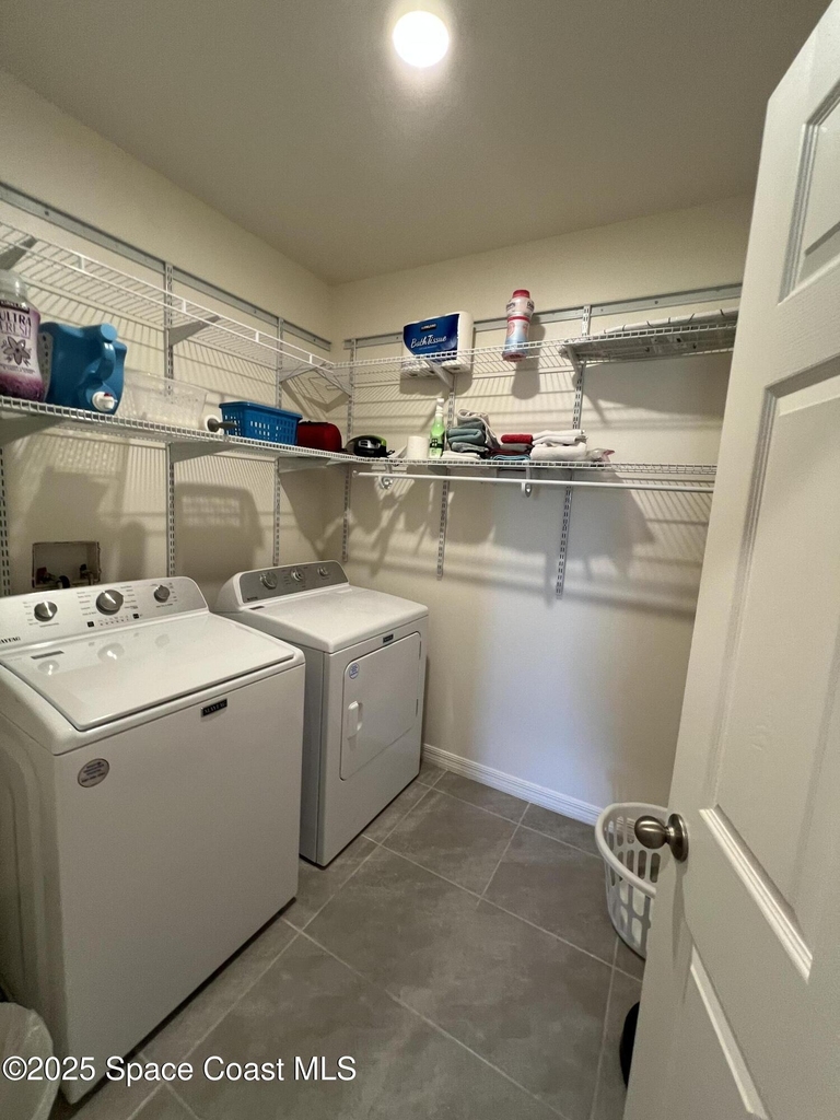 976 Trinity Street - Photo 29
