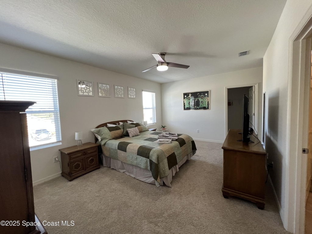 976 Trinity Street - Photo 39