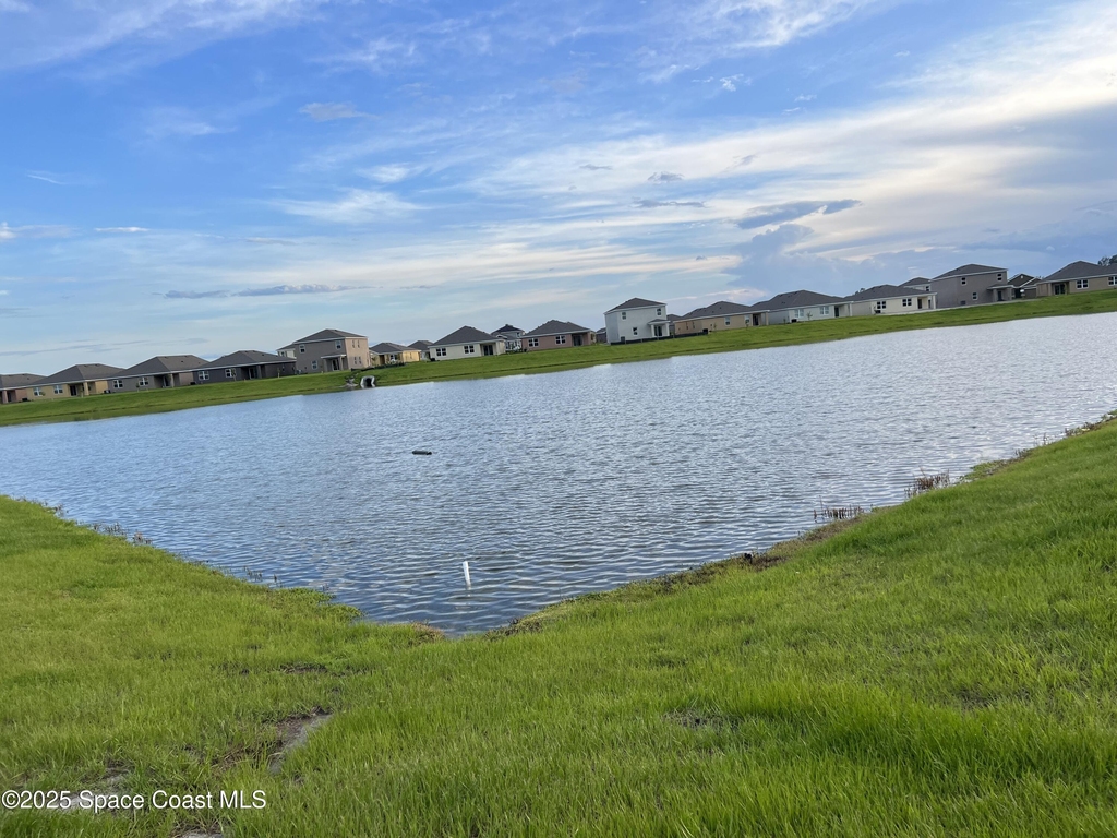 976 Trinity Street - Photo 47