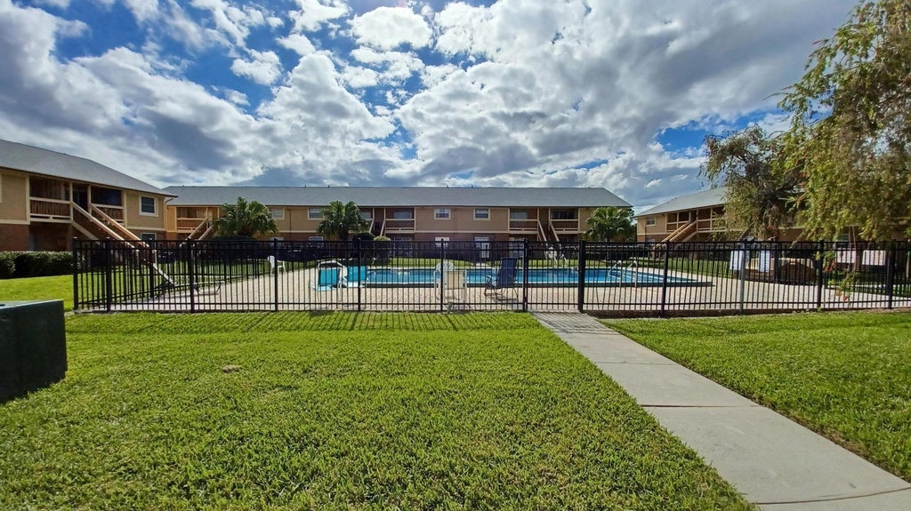 280 Ulster Lane - Photo 19