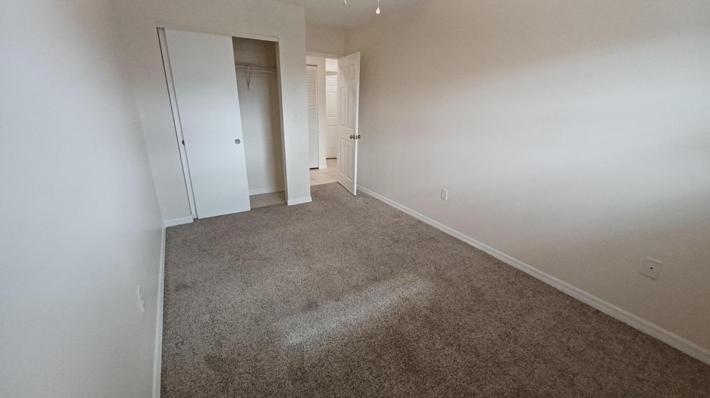 280 Ulster Lane - Photo 9