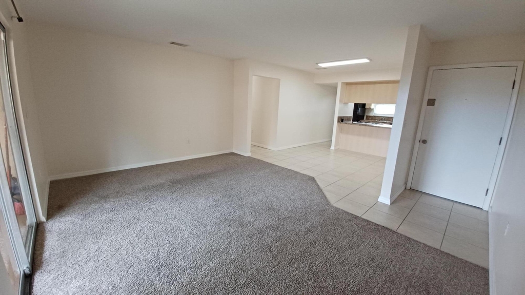 280 Ulster Lane - Photo 2