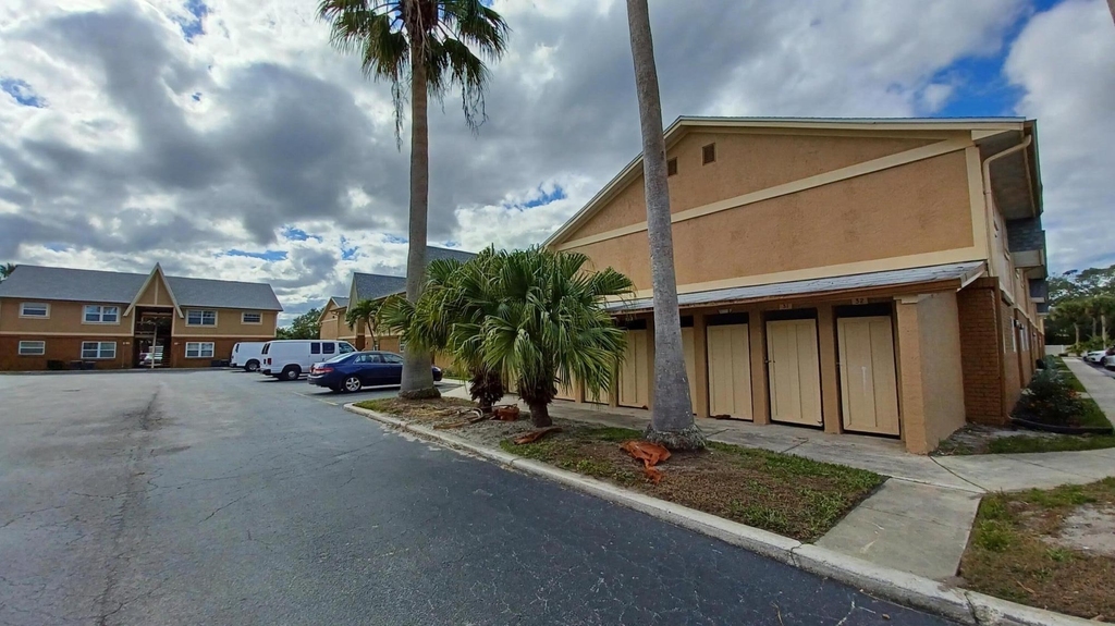 280 Ulster Lane - Photo 32