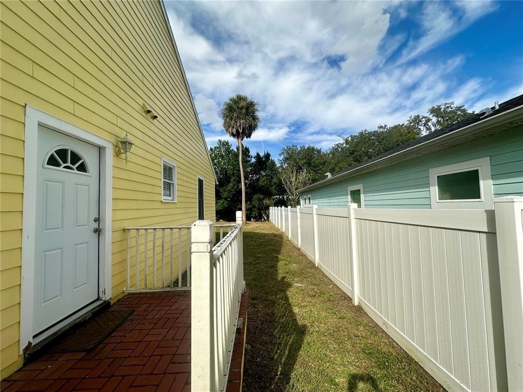 325 W Jean Street - Photo 9