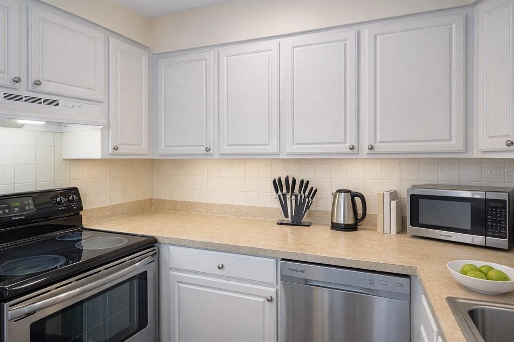 501 S Magnolia Avenue - Photo 3