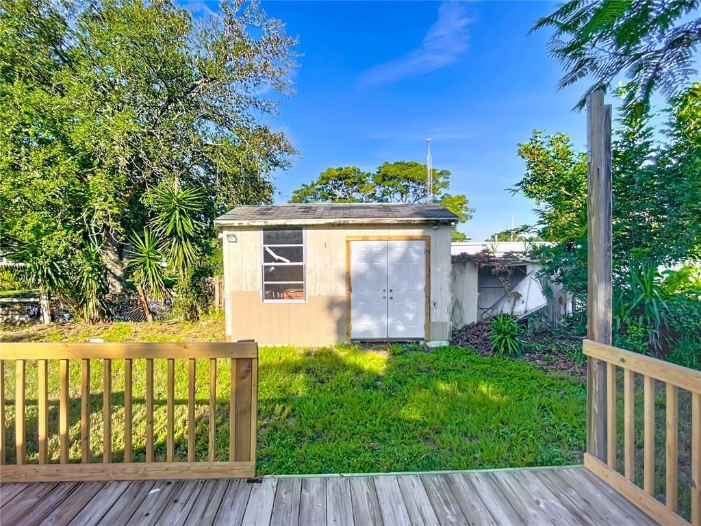 317 Jessica Street S - Photo 19