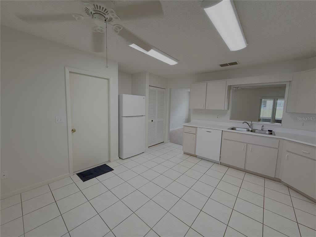 9794 Sw 96th Street - Photo 4