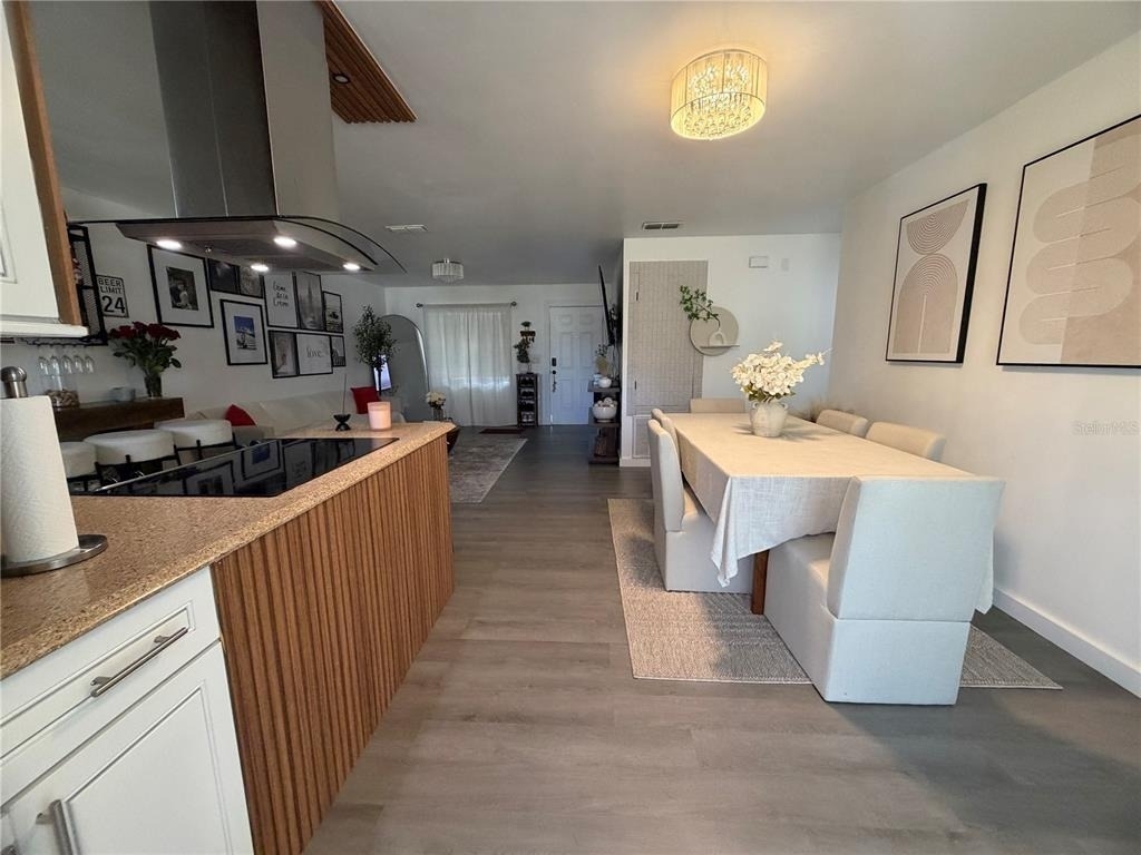137 N Nowell Street - Photo 3