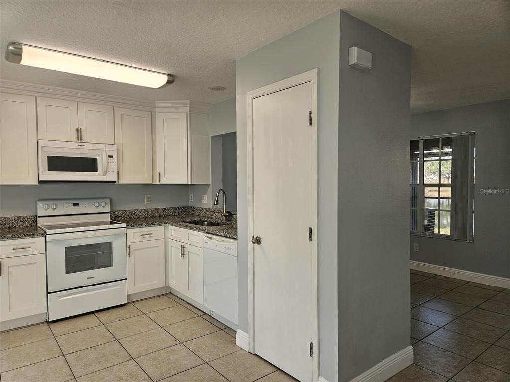 2321 Water View Loop - Photo 3