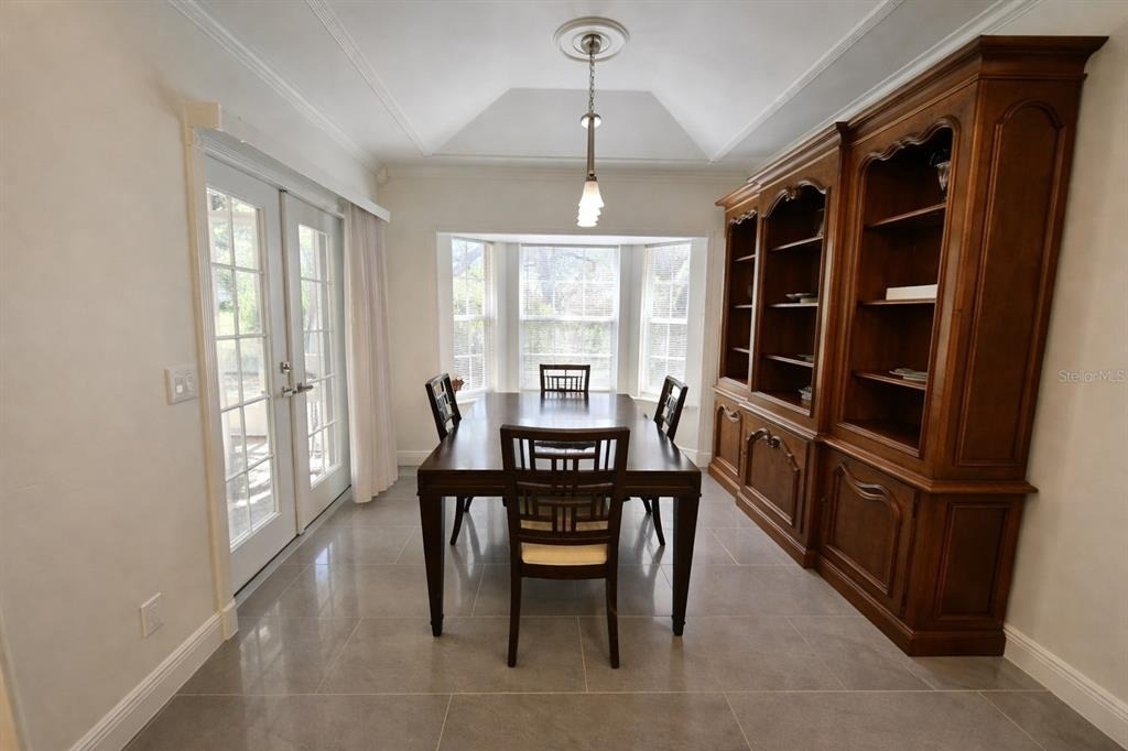 1440 Graham Circle - Photo 7