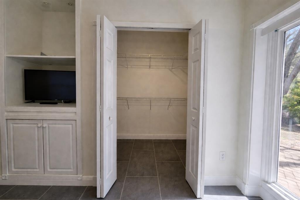1440 Graham Circle - Photo 26
