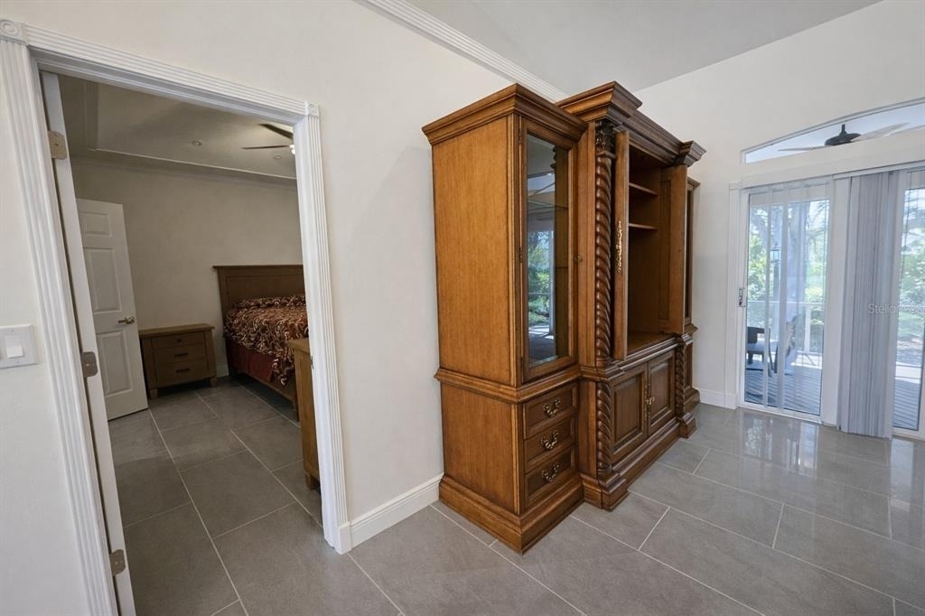 1440 Graham Circle - Photo 10
