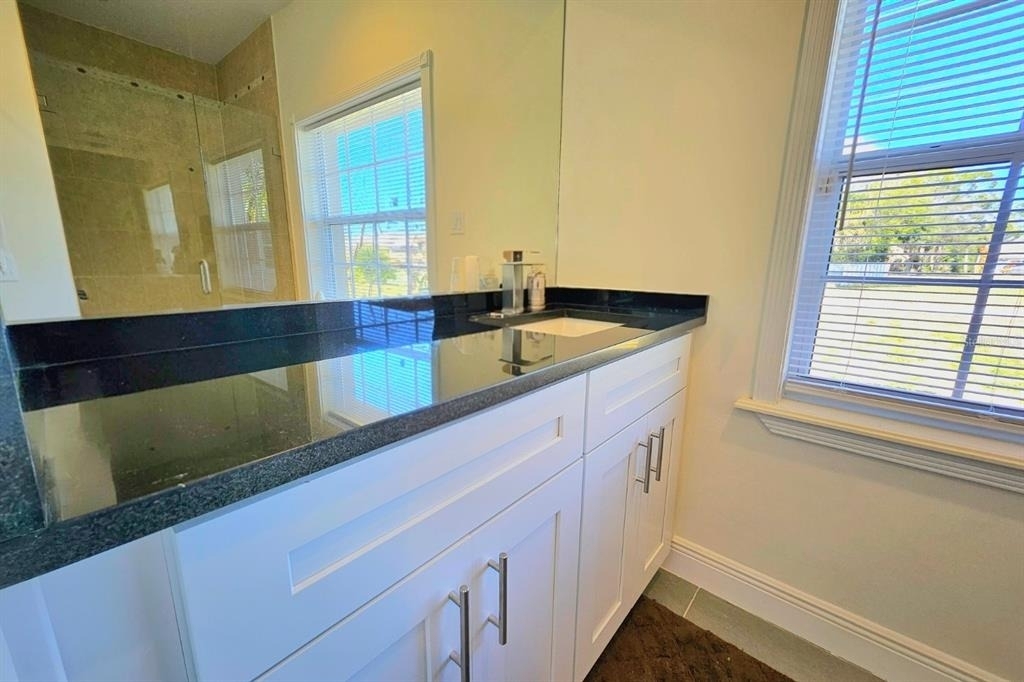 1440 Graham Circle - Photo 14