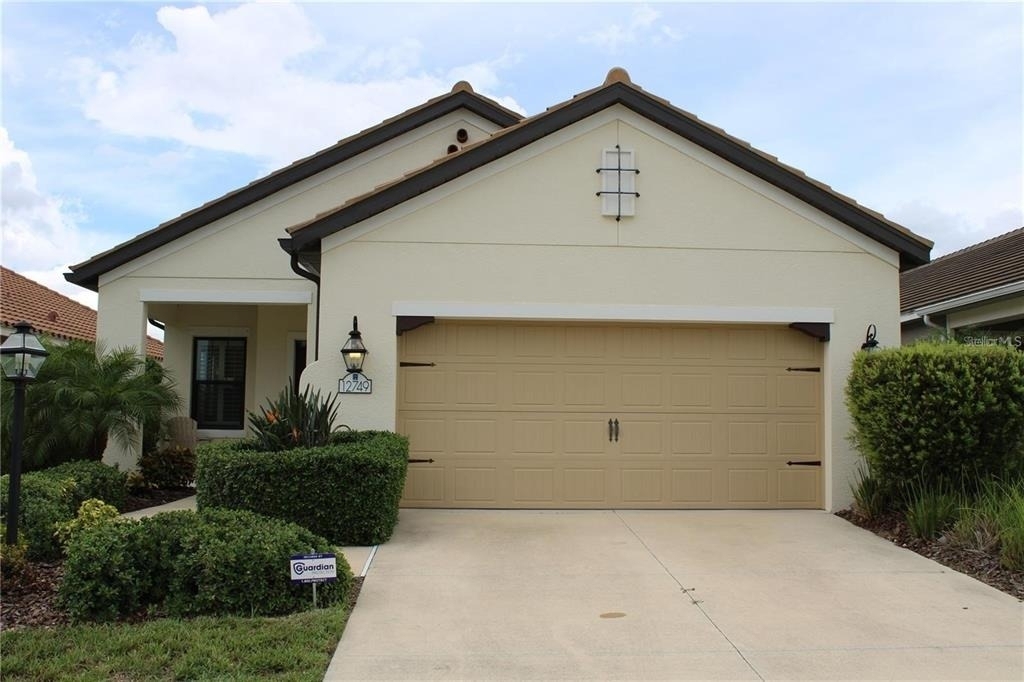 12749 Coastal Breeze Way - Photo 0
