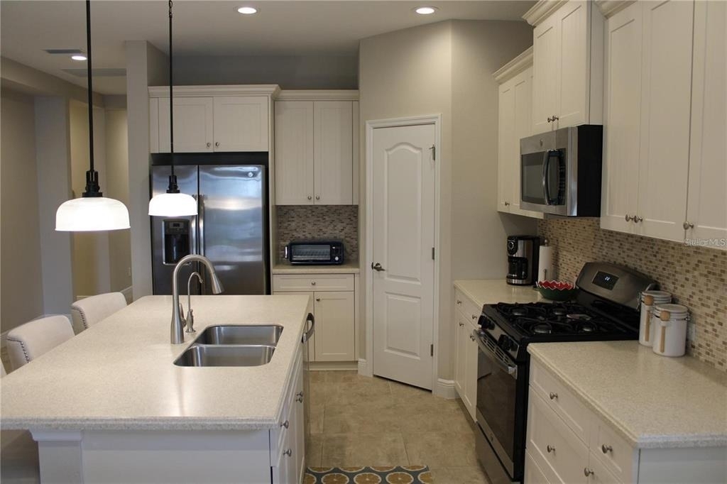 12749 Coastal Breeze Way - Photo 3