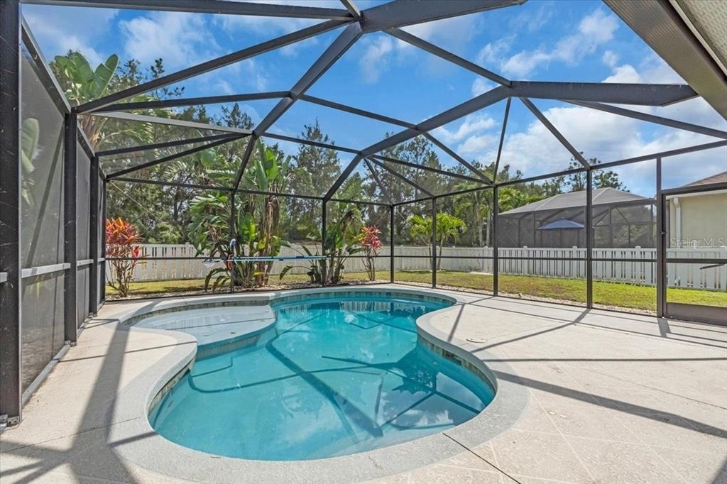 11790 Forest Park Circle - Photo 4