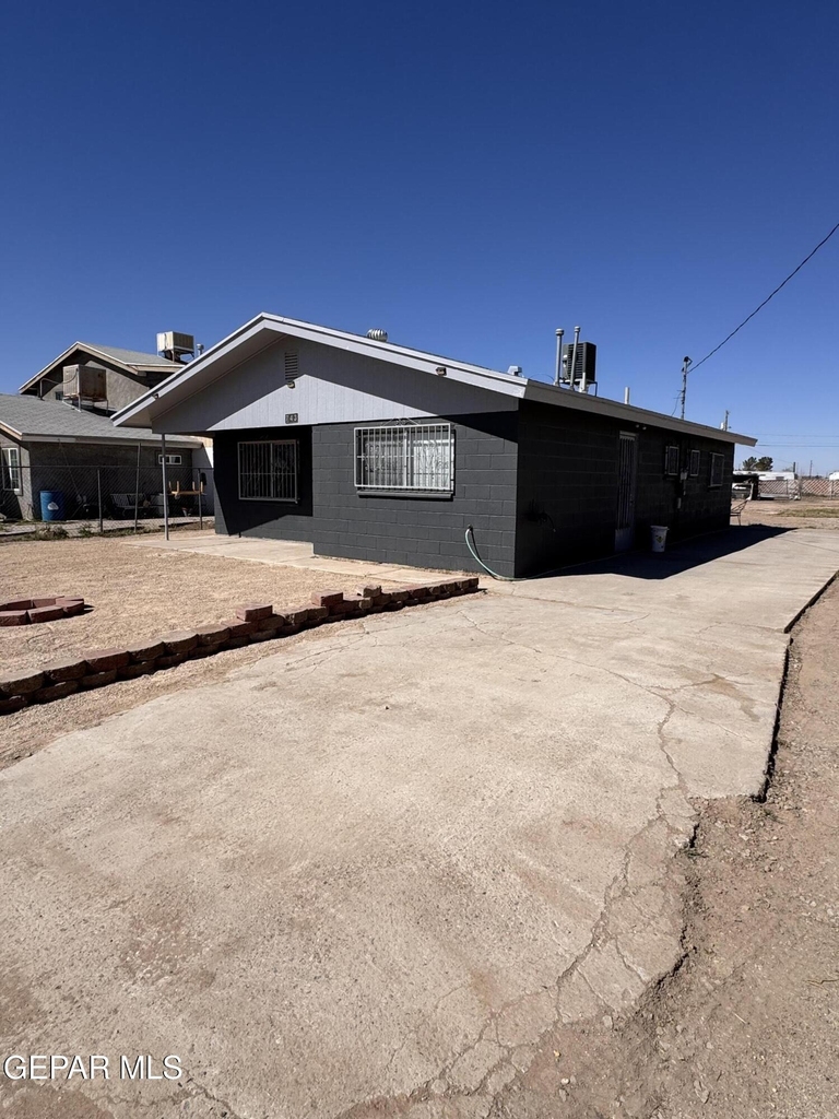 743 Rodriguez Road - Photo 3