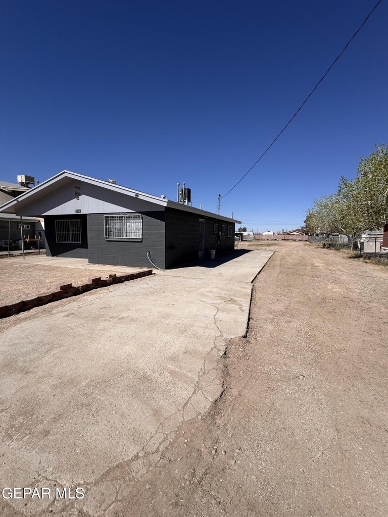 743 Rodriguez Road - Photo 4