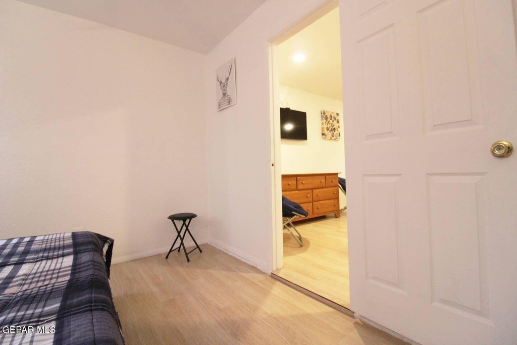 5200 Carousel Drive - Photo 7
