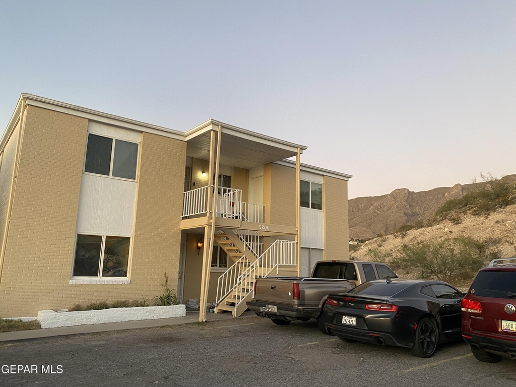 5200 Carousel Drive - Photo 0