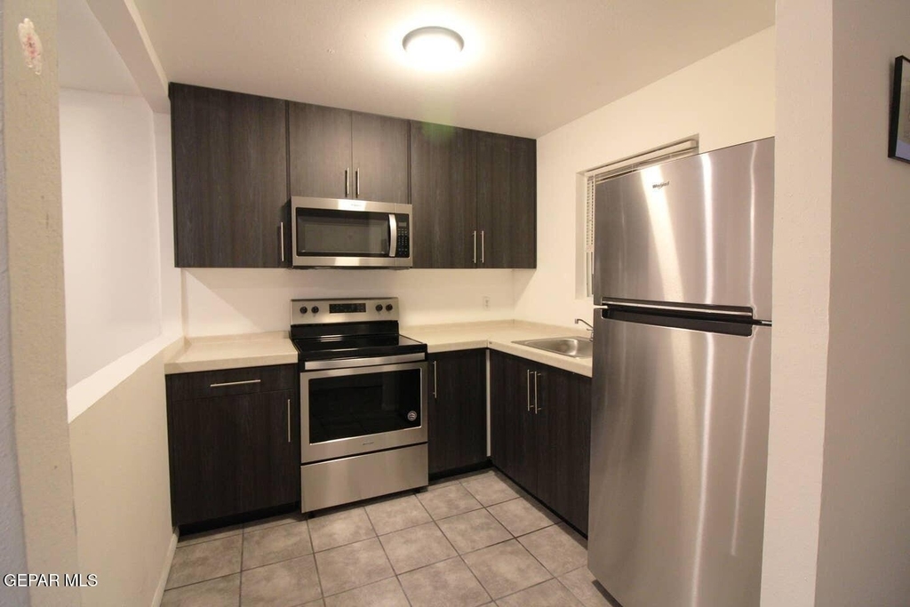 5200 Carousel Drive - Photo 10