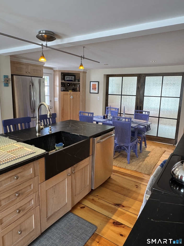 84 Waterside Lane - Photo 0