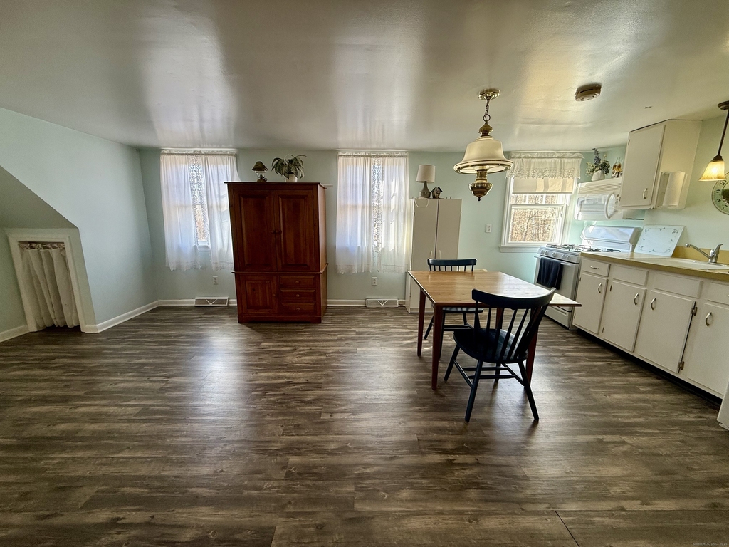176 Pocono Road - Photo 2