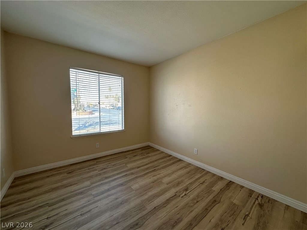 4653 Fro Avenue - Photo 10