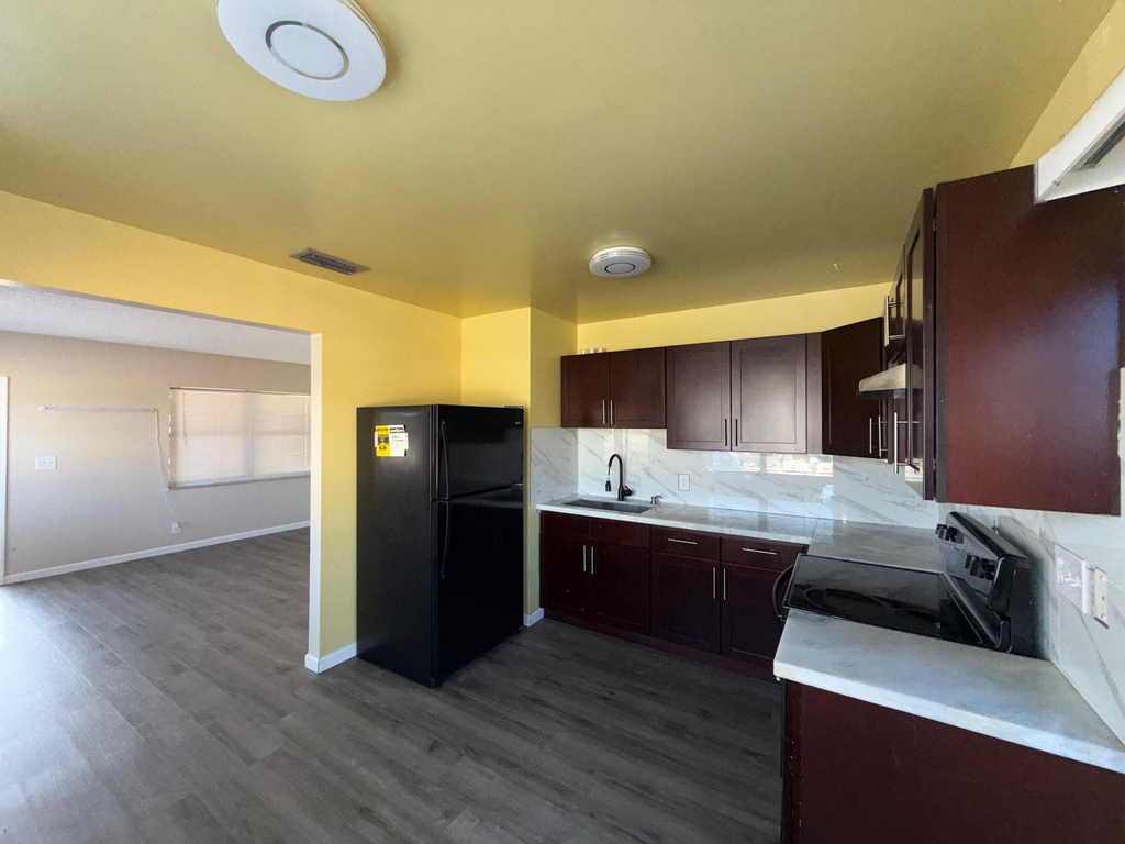 6140 Sw 43rd Street - Photo 5