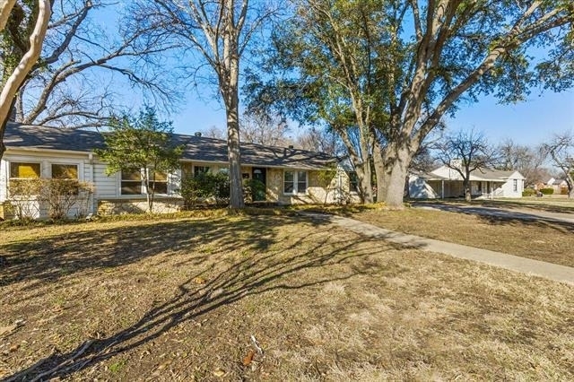 3504 Corto Avenue - Photo 1