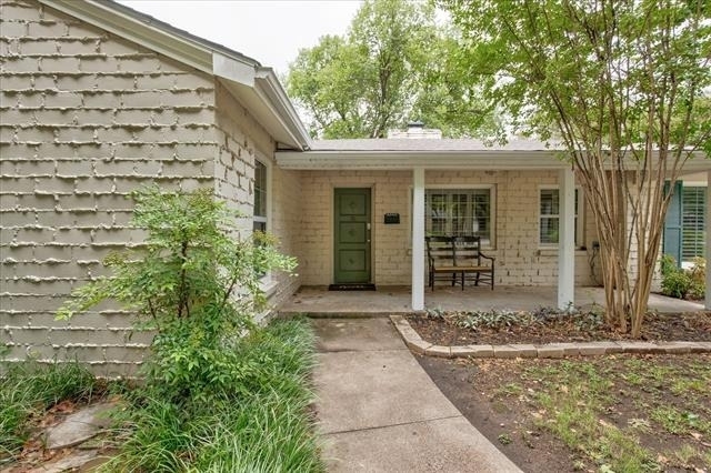 3727 W Biddison Street - Photo 1