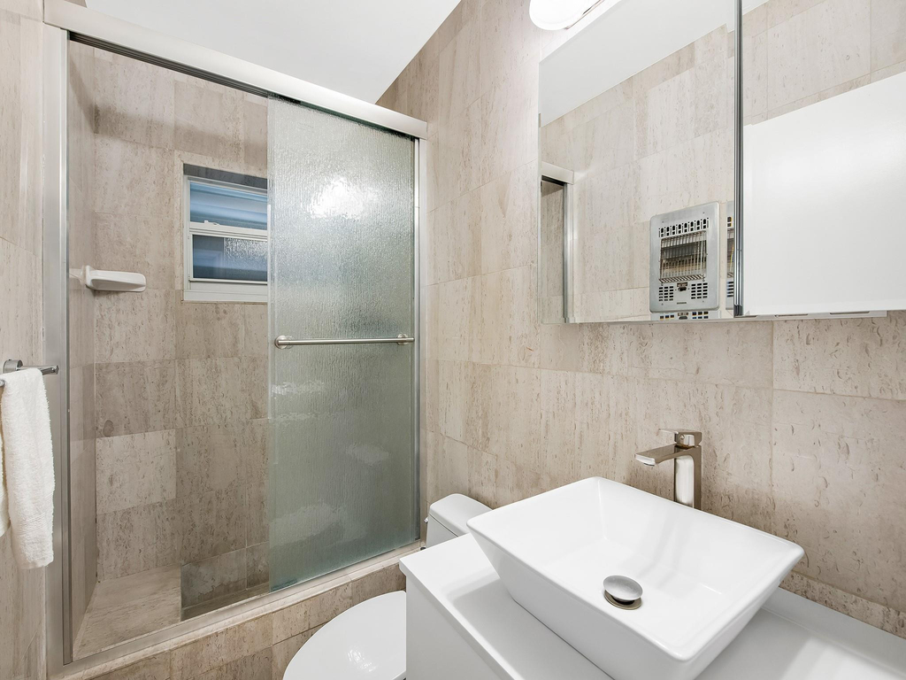 1612 Se 13 - Photo 15