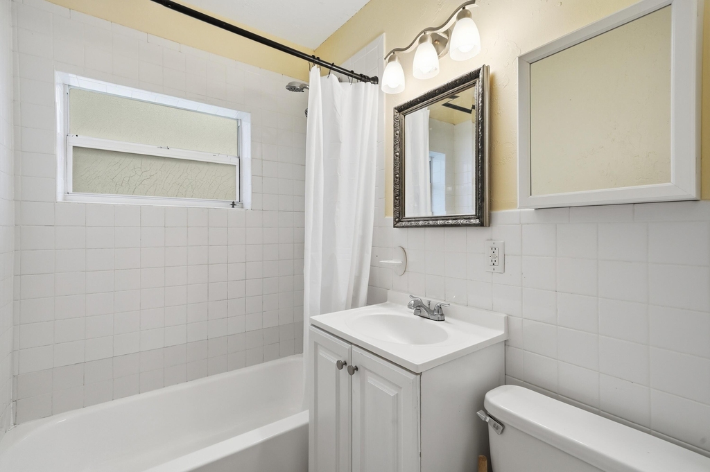 1129 Nw 7th Terrace - Photo 9